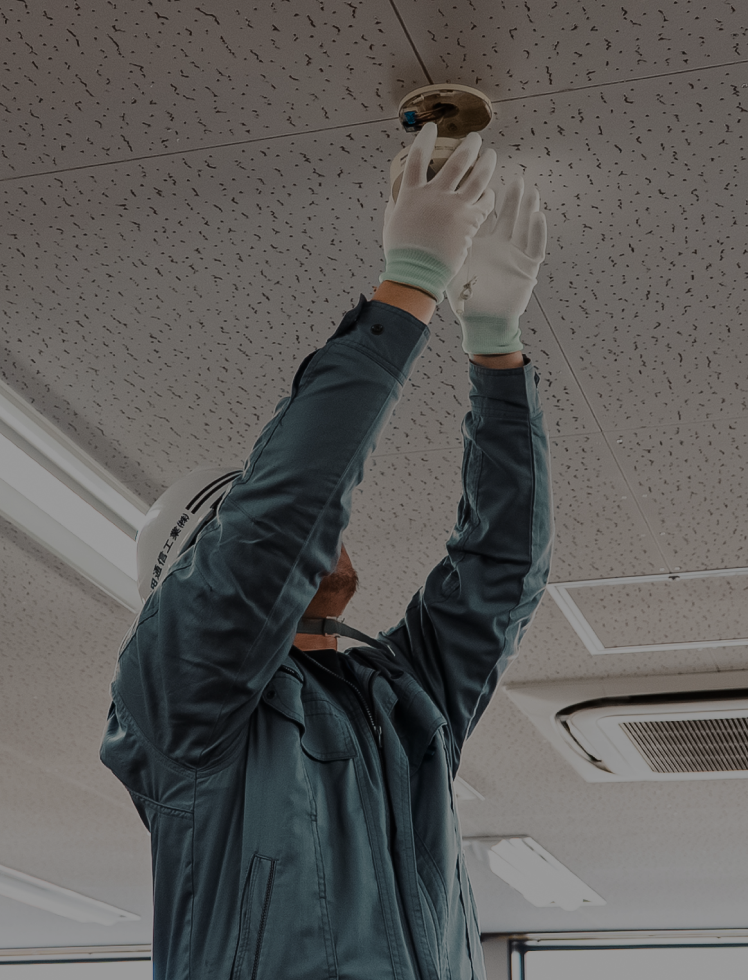 火災受信機搬入作業